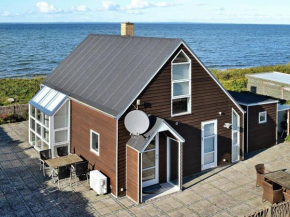 Comfortable Holiday Home in Funen on Beach